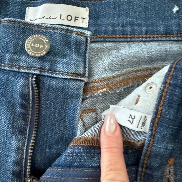LOFT Denim Shorts Sz 27 medium wash - Picture 4 of 5